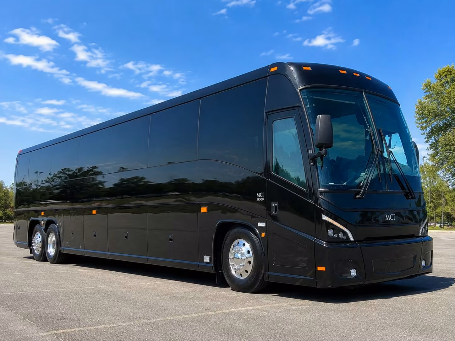 busrentalwestpalmbeach com can handle field trip transportation for large groups and multi school events