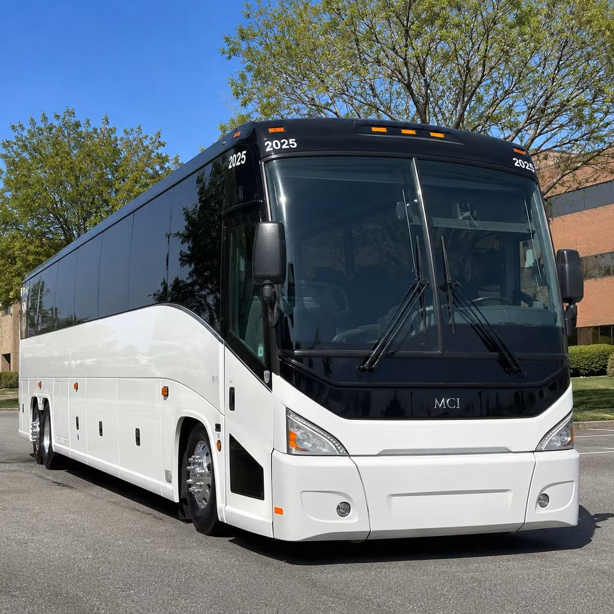 with busrentalwestpalmbeach com you can book concert shuttle services for any venue in palm beach county